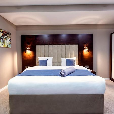 Parallel Hotel Баку Екстериор снимка