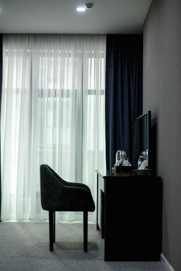 Parallel Hotel Баку Екстериор снимка