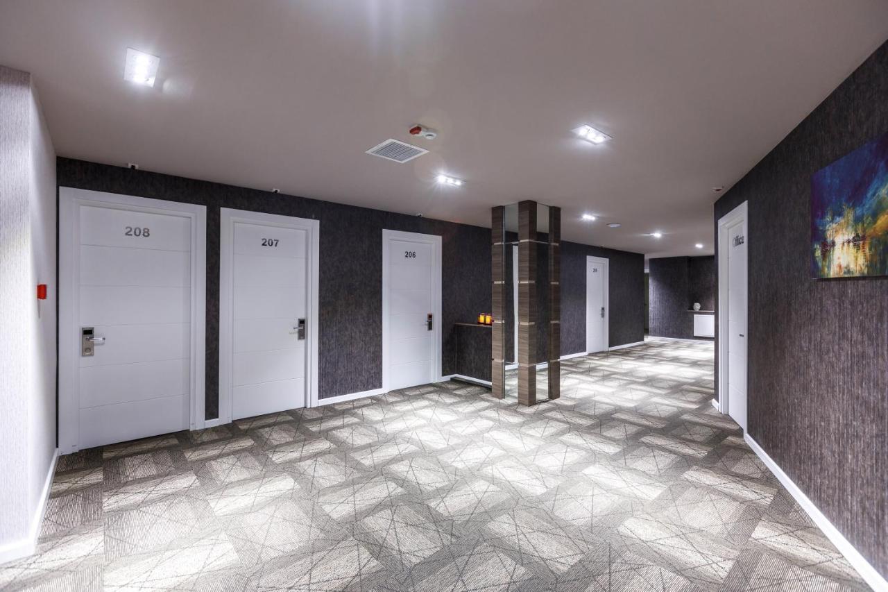 Parallel Hotel Баку Екстериор снимка