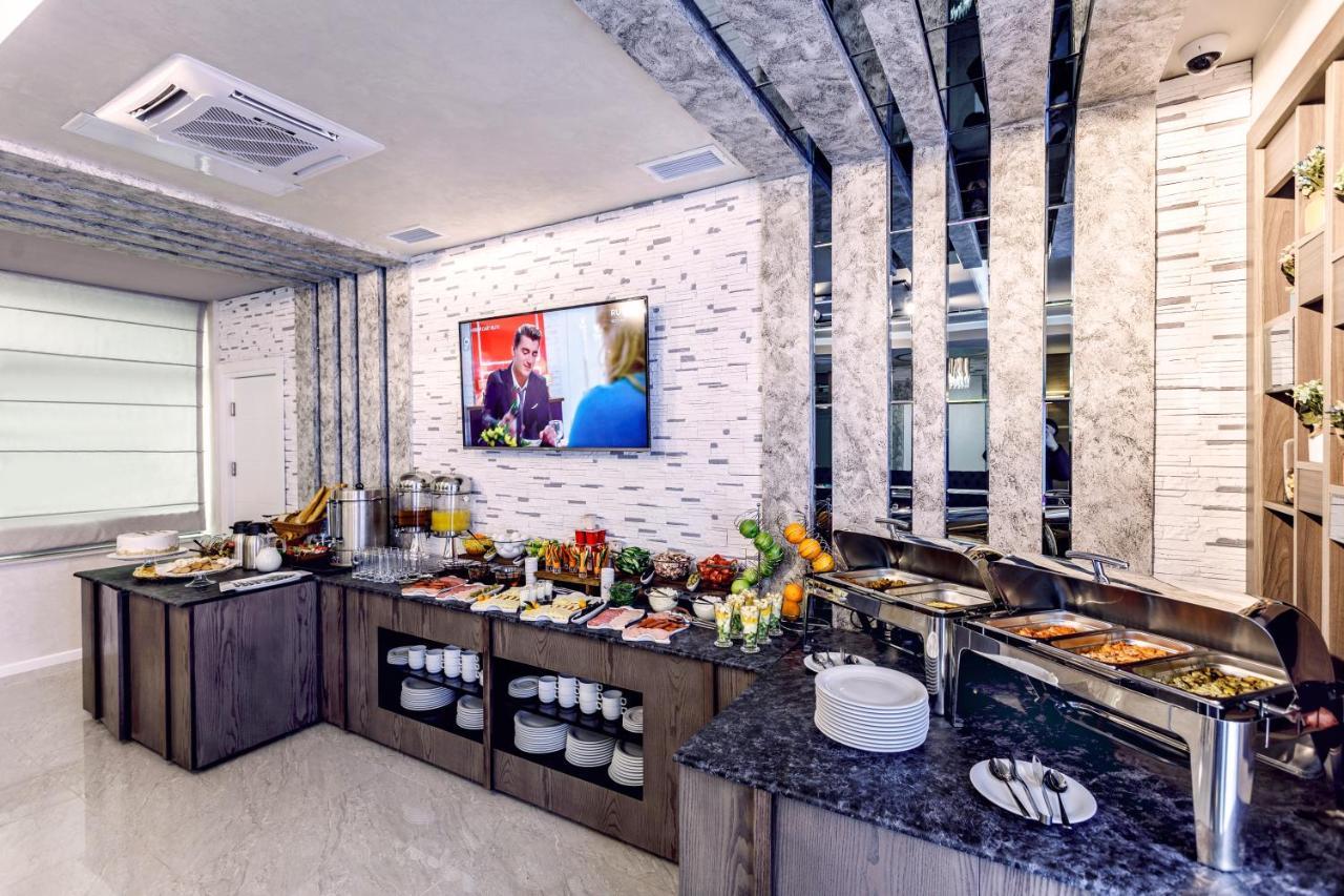 Parallel Hotel Баку Екстериор снимка