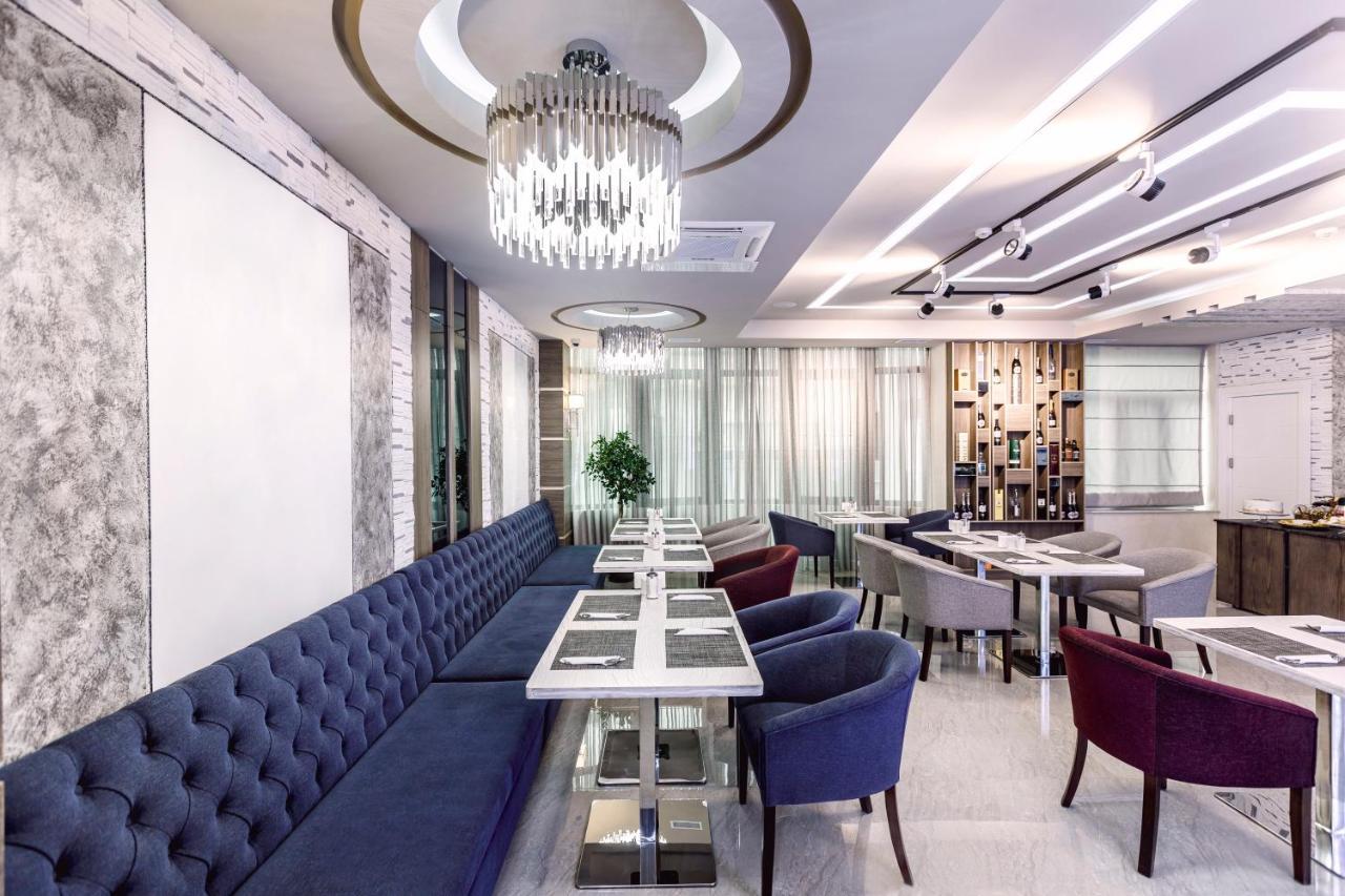 Parallel Hotel Баку Екстериор снимка